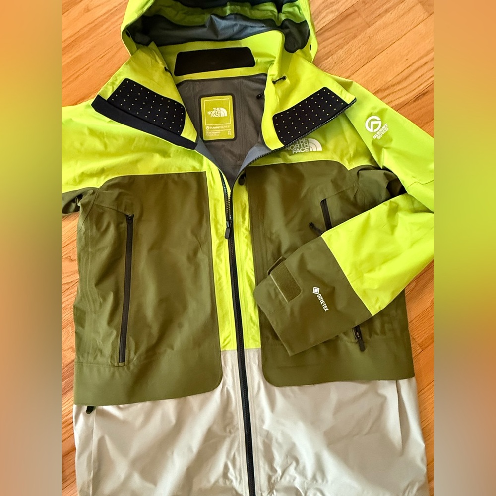 The North Face Summit Series Verbier ski jacket - Picture 4 of 5